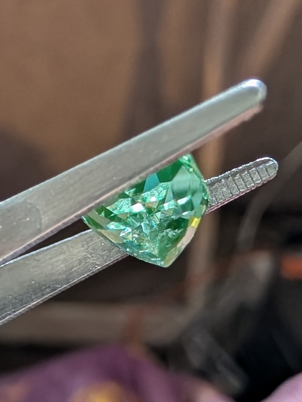3.5 Carat Cushion Cut Green Sapphire Loose Gemstone - Picture 3 of 4
